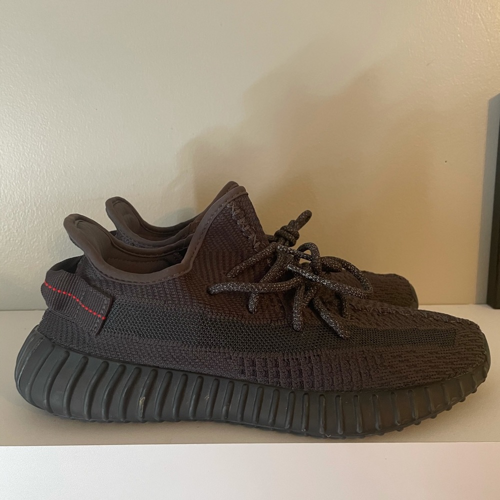 Size 8 1/2 authentic yeezys
